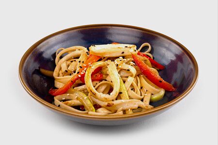 Удон с морепродуктами 