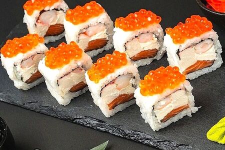 Urus Сибирь-ролл с икрой