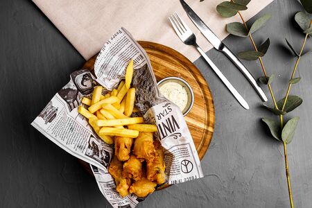 Фиш Энд Чипс с соусом Тар-Тар