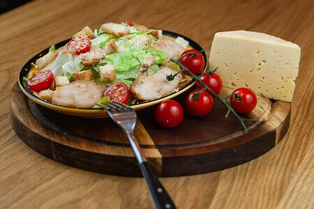 Цезарь с курицей