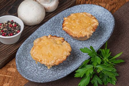 Жюльен с курицей и грибами