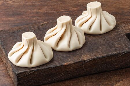 Хинкали с сыром и шпинатом