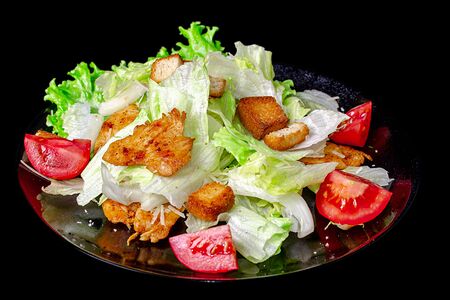 Салат Цезарь с курицей