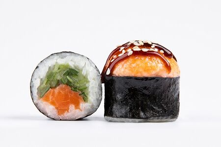 Ролл Запеченный лосось