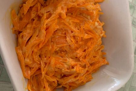 Морковный с чесноком