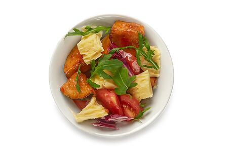 Салат с жареными баклажанами, брынзой и сладким чили