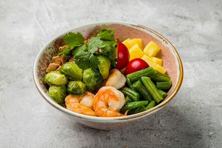 Горячий поке с морепродуктами