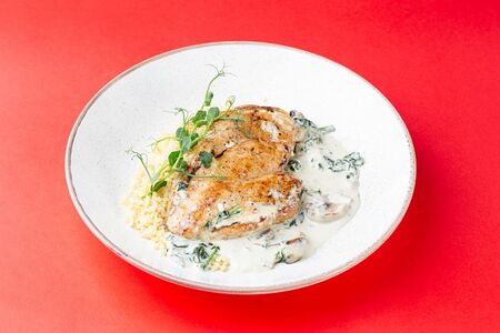 Куриный стейк с булгуром