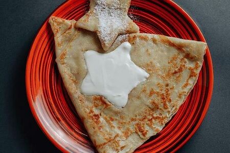 Блин со сметаной