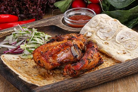 Свиные ребра на мангале