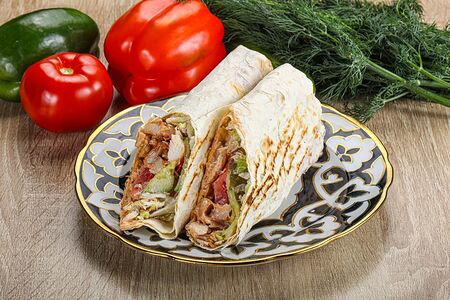 Шаурма в обычном лаваше