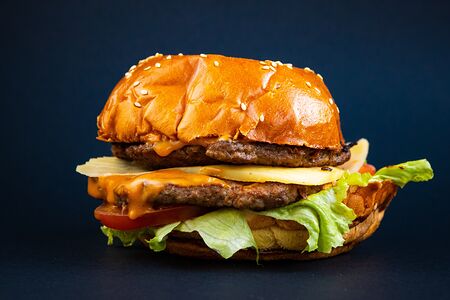 Говяжий чизбургер двойной