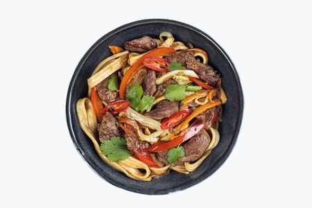 Китайская пшеничная лапша с говядиной