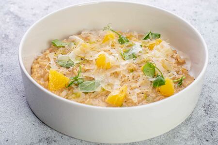 Ризотто с крабом в соусе биск