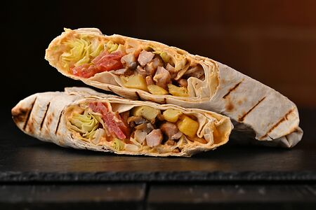 Том Ям ролл Халяль