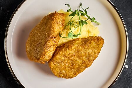 Котлетки из индейки с картофельным пюре