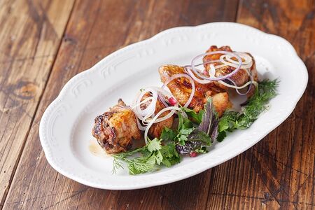 Шашлык из курицы на кости