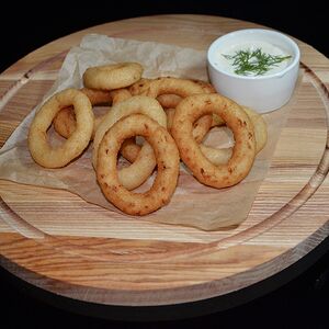 Луковые кольца в панировке