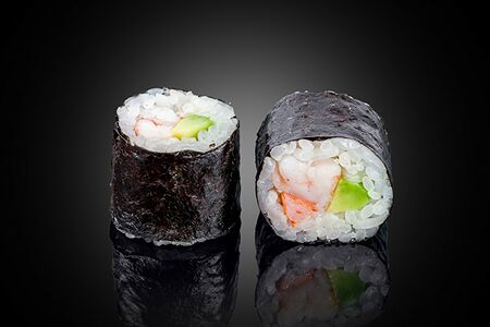 Креветка и авокадо