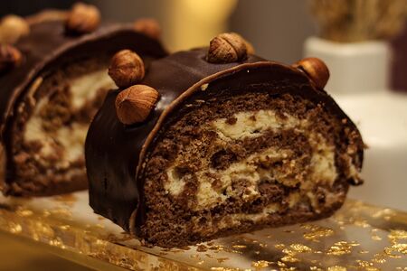 Шоколадное полено ирис