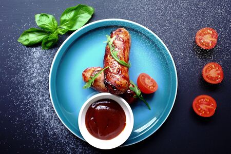 Колбаски мясные