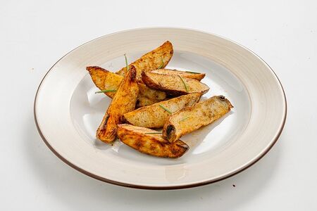 Картофель, запеченный с розмарином и чесноком