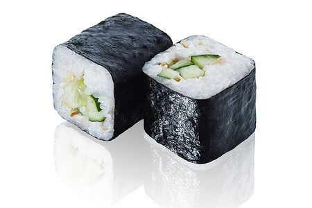 Классический ролл с огурцом