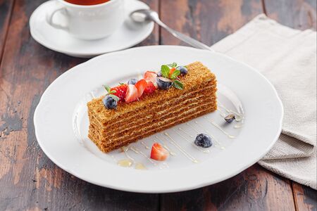 Домашний медовый торт