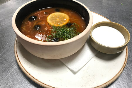 Суп Солянка мясная