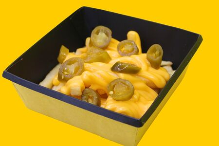 Сырная фри с халапеньо