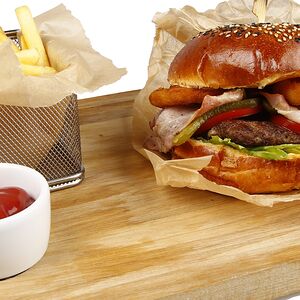 Комбо Бургер и Фри