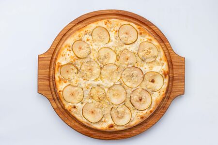 Пицца Груша с горгонзолой