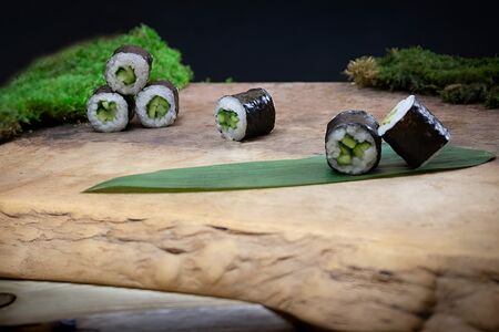 Ролл с огурцом