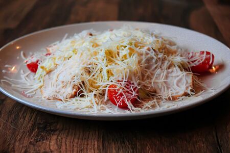 Цезарь с курицей