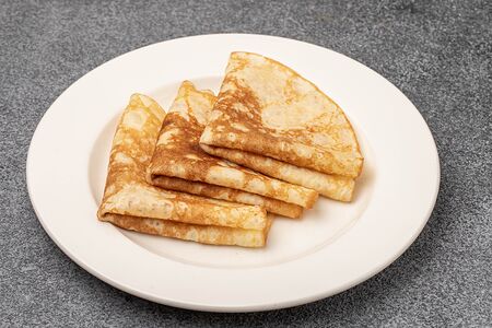 Блины румяные со сметаной