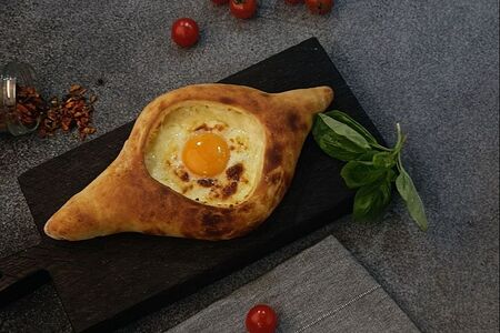 Хачапури по-аджарски