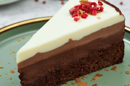 Три шоколада