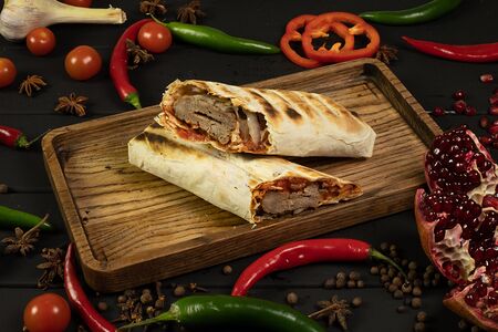 Люля-кебаб говяжий в лаваше