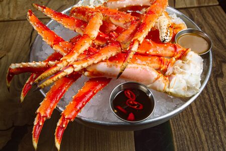 Фаланги камчатского краба на двоих