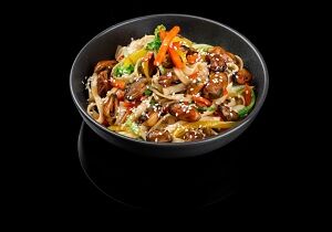 Удон с мидиями в остром соусе