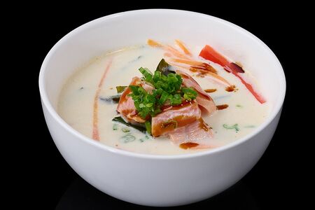 Сливочный суп с лососем