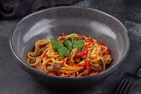 Удон с говядиной