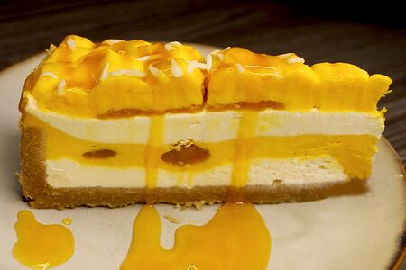 Чизкейк манго-маракуйя