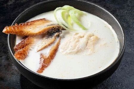 Сливочный суп с угрем