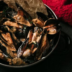 Мидии в соусе том ям