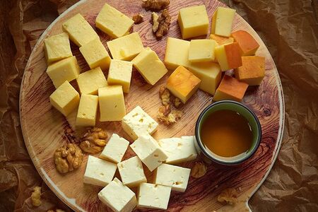 Ассорти сырное по-грузински