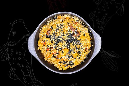 Жареный рис с курицей