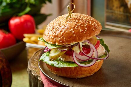 Бургер с курицей