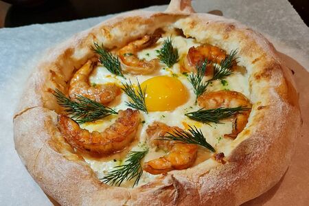 Хачапури с креветками