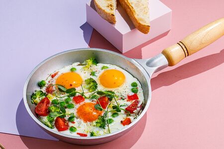 Яичница по-домашнему